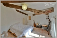 CAUX – MAISON DE VILLAGE AVEC GARAGE, ATELIER ET TERRASSE
