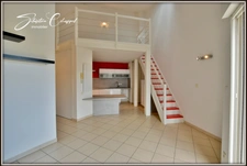  Pézenas – Dernier étage – T2 avec mezzanine, terrasse, climatisation et parking