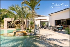 Villa d’exception avec lagon privé et pool house – Un air de Bali à 15 min de Pézenas