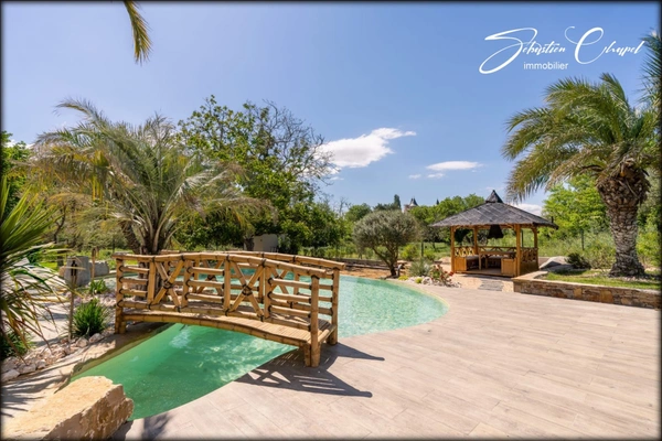 Villa d’exception avec lagon privé et pool house – Un air de Bali à 15 min de Pézenas