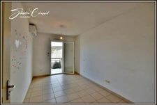  Pézenas – Dernier étage – T2 avec mezzanine, terrasse, climatisation et parking