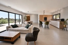   Villa contemporaine 196 m² – Vue exceptionnelle, piscine et 5 chambres à Neffiès