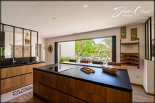 Villa d’exception avec lagon privé et pool house – Un air de Bali à 15 min de Pézenas