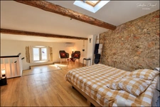 Florensac – Maison de village rénovée avec extérieur, deux chambres et climatisation
