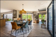 Villa d’exception avec lagon privé et pool house – Un air de Bali à 15 min de Pézenas