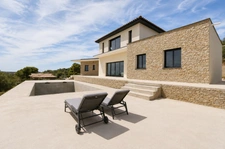   Villa contemporaine 196 m² – Vue exceptionnelle, piscine et 5 chambres à Neffiès