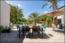 Villa d’exception avec lagon privé et pool house – Un air de Bali à 15 min de Pézenas