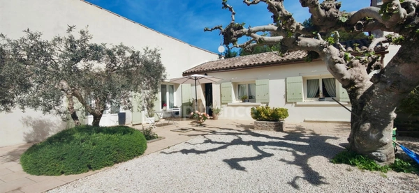 Maison à vendre 5 pièces FONTVIEILLE (13)