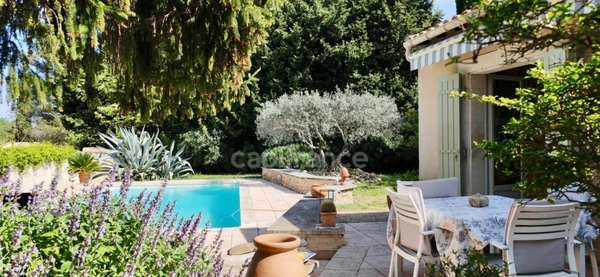 Maison à vendre 5 pièces FONTVIEILLE (13)