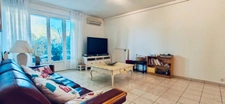 À vendre à ARLES (13200) Appartement T4 avec terrasse + jardinet + garage fermé + une place de parking + une cave