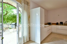 Bouches-du-Rhône department (13), for sale in TARASCON: 6-room house of 300 m² - Land of 2558 m² 