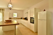 Bouches-du-Rhône department (13), for sale in TARASCON: 6-room house of 300 m² - Land of 2558 m² 
