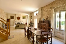 Bouches-du-Rhône department (13), for sale in TARASCON: 6-room house of 300 m² - Land of 2558 m² 
