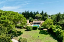 Propriete à vendre 11 pièces FONTVIEILLE (13)