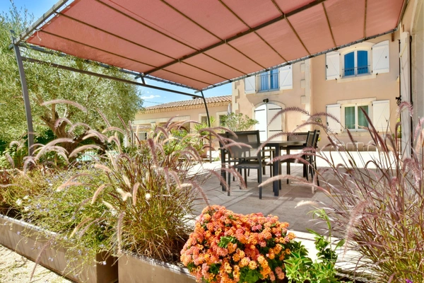 Maison à vendre 5 pièces FONTVIEILLE (13)