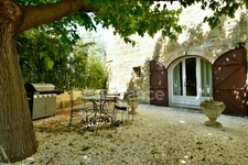 Bouches-du-Rhône department (13), for sale in TARASCON: 6-room house of 300 m² - Land of 2558 m² 