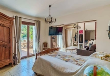 Propriete à vendre 11 pièces FONTVIEILLE (13)