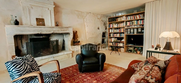 Maison à vendre 5 pièces FONTVIEILLE (13)