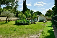 Bouches-du-Rhône department (13), for sale in TARASCON: 6-room house of 300 m² - Land of 2558 m² 