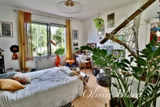 La Celle-Saint-Cloud – Villa familiale avec piscine – Parcelle de 967 m² – Gare à 3 minutes à pied