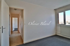 Rueil-Malmaison (92) – Mont Valérien - top floor - 3 bedrooms - 87m² 