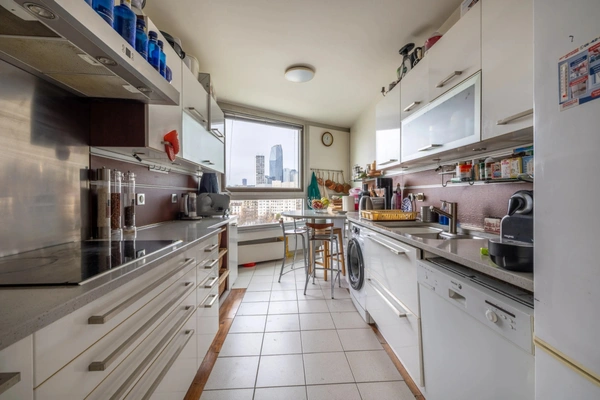 PUTEAUX Front de Seine, 5 pièces, 140m² 