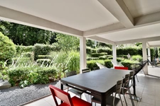 Chatou limite Le Vesinet - Villa d'architecte 8 pièces - Jardin paysagé - Reception cathédrale