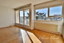 Rueil-Malmaison (92) – Mont Valérien - top floor - 3 bedrooms - 87m² 