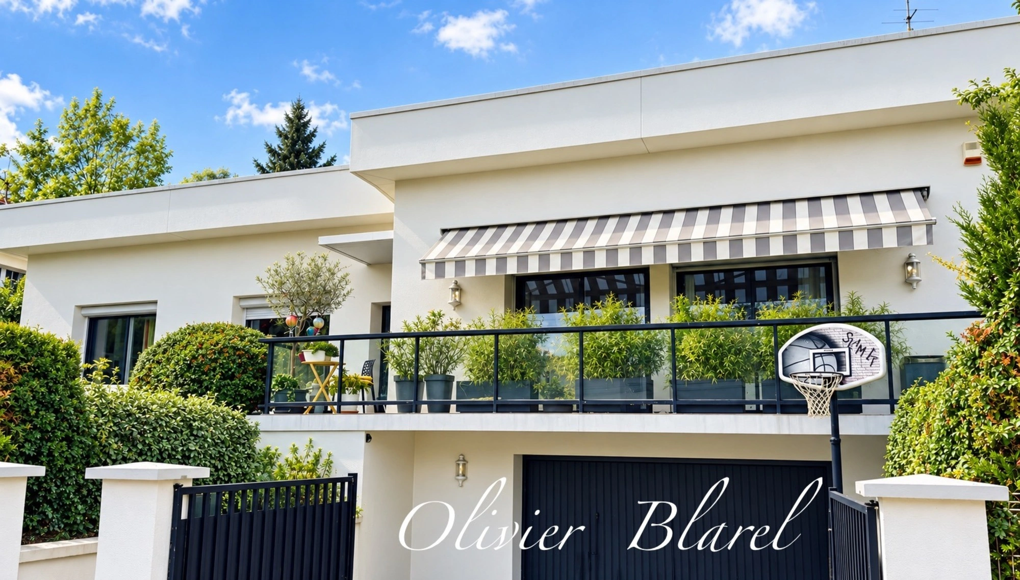 La Celle-Saint-Cloud – Villa familiale a...
