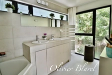 Chatou - Villa d'architecte 8 pièces - Jardin paysagé - Quartier recherché