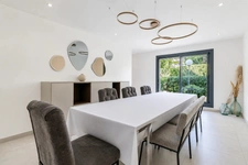 Appartement Saint-Cloud – Val d’Or – 151 m² – 4 chambres – Jardin & terrasse – Parking – Cave