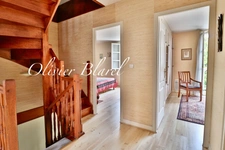 For sale in Rueil-Malmaison – Buzenval district – 190m² family home with 5 bedrooms in a private estate 