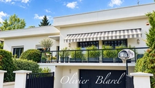 La Celle-Saint-Cloud – Villa familiale avec piscine – Parcelle de 967 m² – Gare à 3 minutes à pied