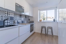 GARCHES (92) - Appartement - 89m² rénové - Dernier étage - Loggia