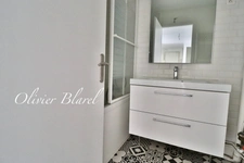 A vendre Le Plessis Robinson - 69m² rénové - 2 chambres - Balcon - Box - Gare 10mn