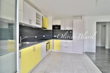 A vendre Le Plessis Robinson - 69m² rénové - 2 chambres - Balcon - Box - Gare 10mn