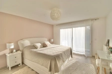 Villa d’architecte de 285 m² sur parc paysager de 2900 m²