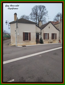 Maison à vendre de campagne-Garage-Dépendance   (4 pièces CRY SUR ARMANCON)