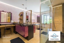 EXCEPTIONAL PROPERTY NEAR DIJON