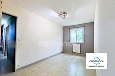 Maison de plain-pied, fonctionnelle, 5 chambres