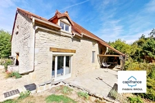 Maison de caractère – 140 m² – Terrain arboré de 5 859 m² – À 10 min d’Aignay-le-Duc