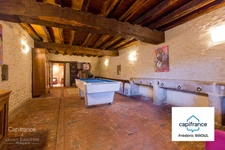 Property Is sur Tille 