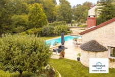 Property Is sur Tille 