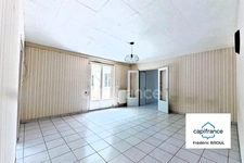 Maison de plain-pied, fonctionnelle, 5 chambres