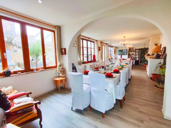Maison de caractère – 319 m² – 10 chambres – Villaines-en-Duesmois (Côte-d’Or)