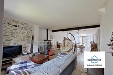 Courlon – Maison familiale 188 m² – 4 chambres – Terrain arboré 1 400 m² – Pompe à chaleur