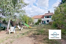 Courlon – Maison familiale 188 m² – 4 chambres – Terrain arboré 1 400 m² – Pompe à chaleur