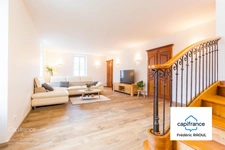 Property Is sur Tille 