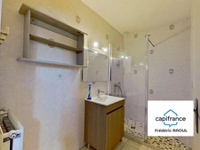 Maison de plain-pied, fonctionnelle, 5 chambres