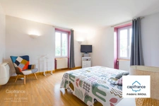 Property Is sur Tille 